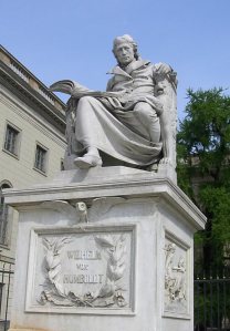 Wilhelmhumboldtstatue